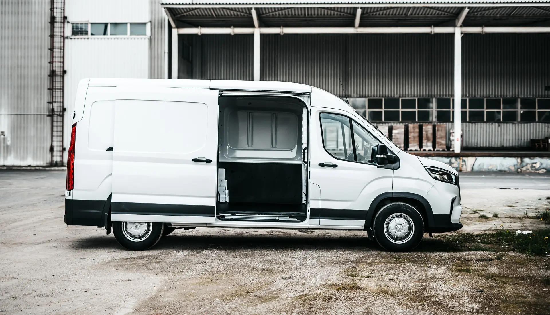 Przestrzeń ładunkowa MAXUS Deliver 9